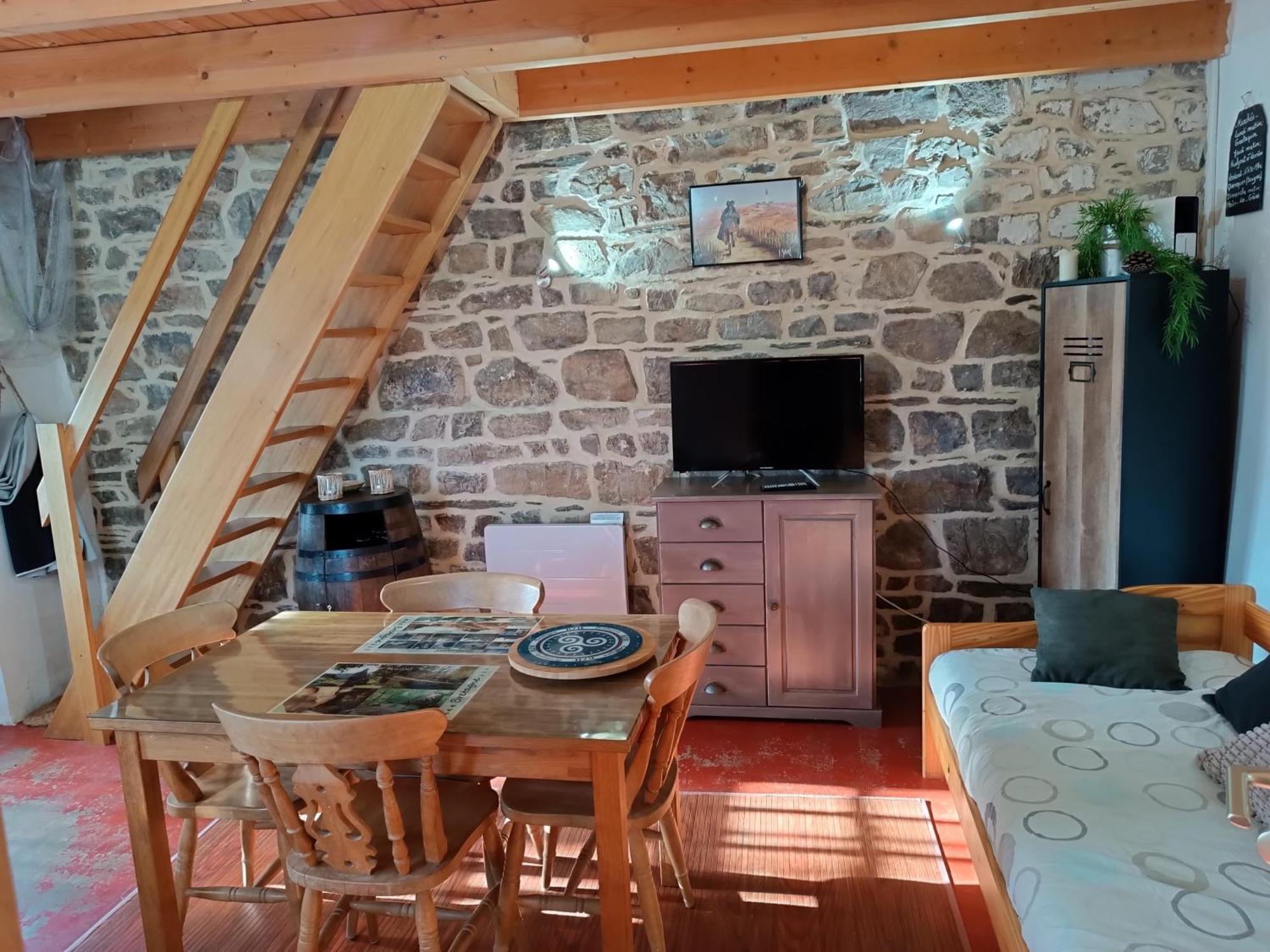 Petit Gite Cocoon Ty Bihan Ar Feunteun Scrignac Kültér fotó